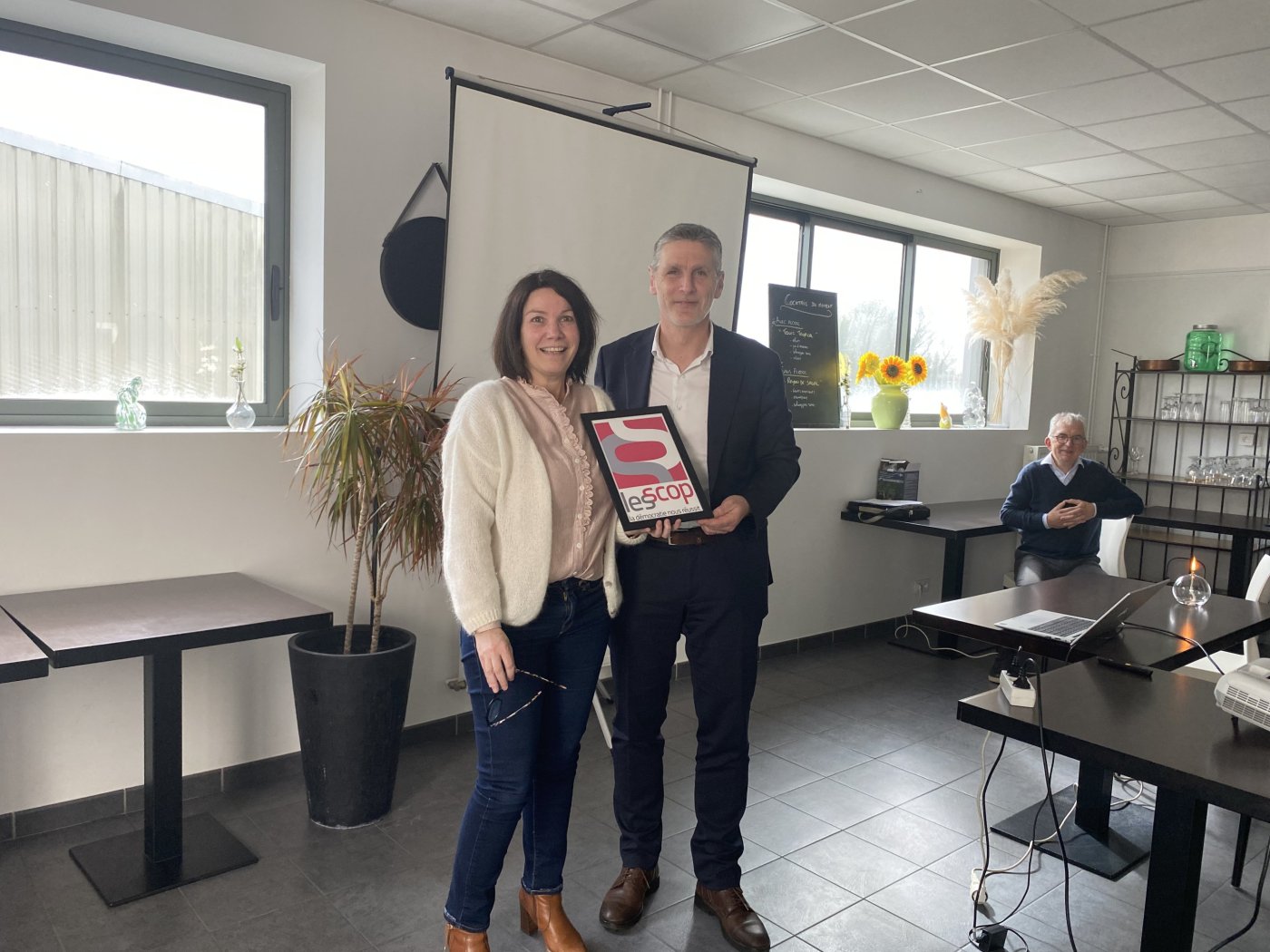 Nadège Ménélec, Présidente du CA et Fabrice Robert dirigeant de la Scop 